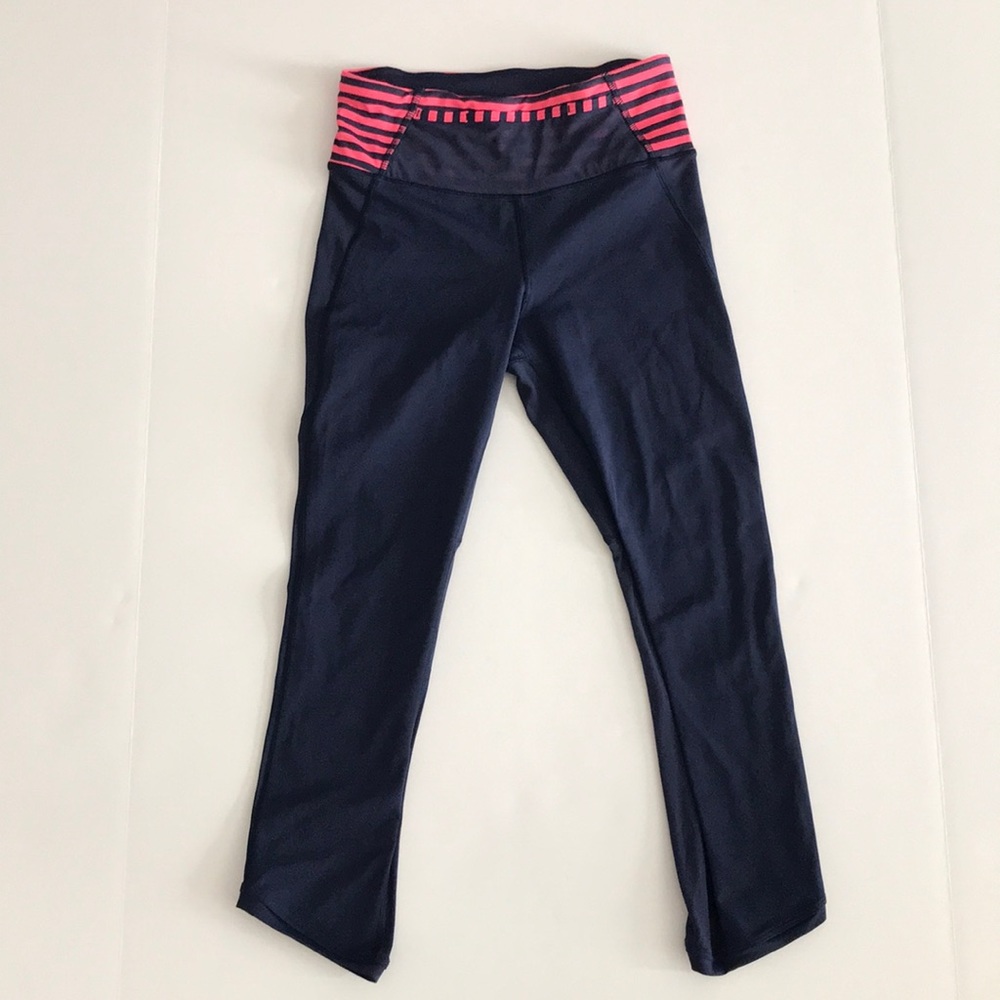 Lululemon Capri blue pants
